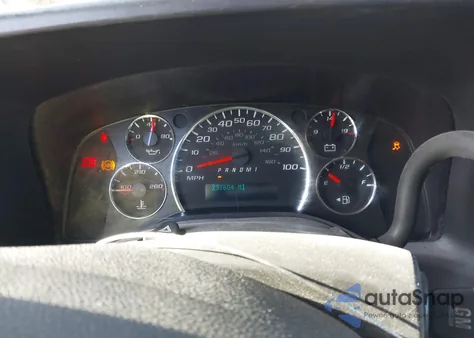 2016 Chevrolet Express G2500 Work Van z USA, uszkodzony, nr VIN 1GCWGAFF3G12420